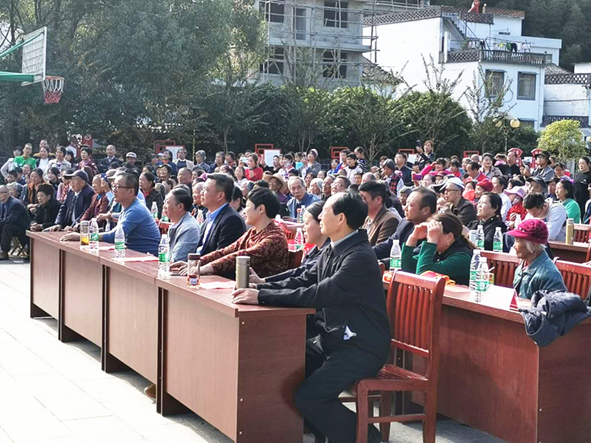 民建安庆市老年委“重阳佳节、建言美丽乡村”考察联谊活动