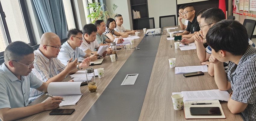 民建安庆市委调研委、青工委联合举行学习研讨会